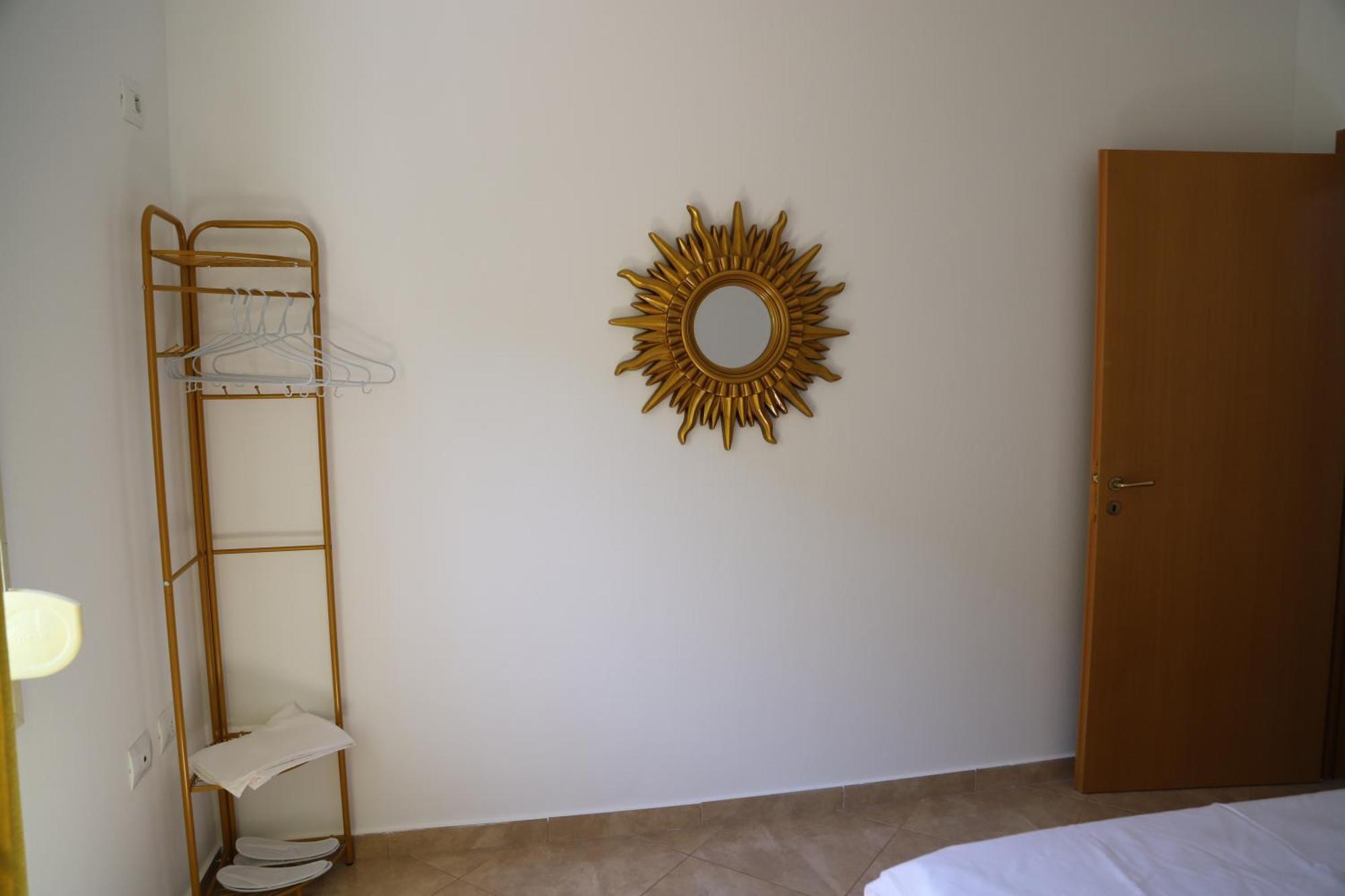 Apartment Esi Vlore