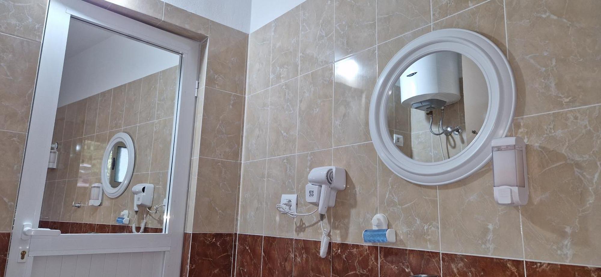 Apartment Esi